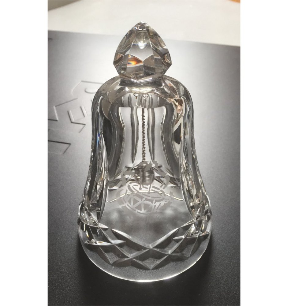 Waterford 2004 𝐂𝐑𝐘𝐒𝐓𝐀𝐋 𝐁𝐄𝐋𝐋